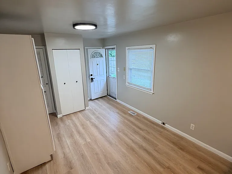 7391 Gronow Ave — Photo 29