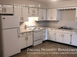 101 W Jones St APT 8, Milford, IL 60953