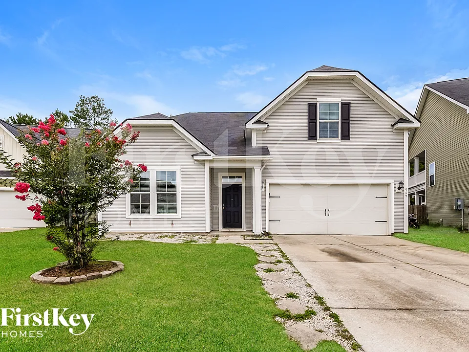 447 Stonefield Cir