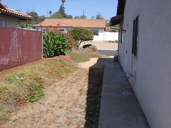 4th image of 725 Honeydew Ln