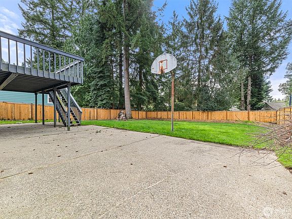 5th image of 16531 NE 98th Court
