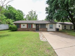 809 Featherston St, Cleburne, TX 76033