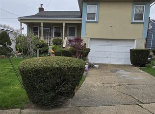 2544 Bayswater Ave, Far Rockaway, NY 11691