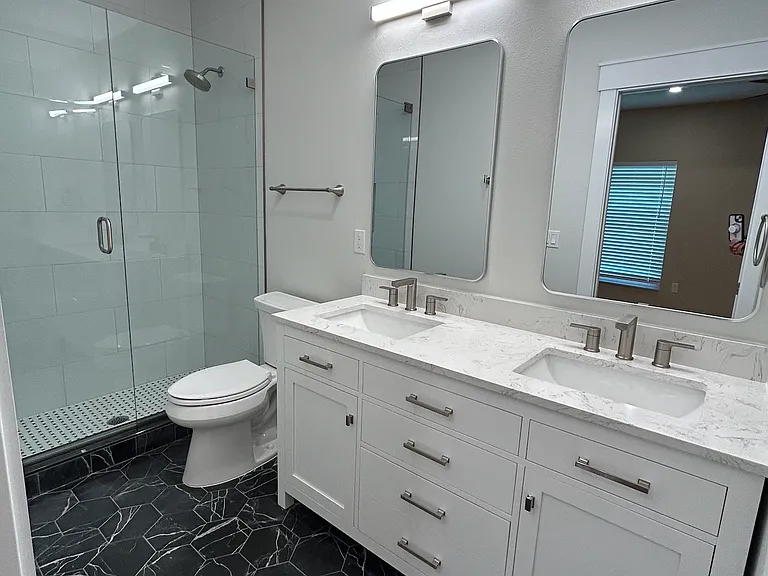 1041 Charlotte Ave — Photo 8
