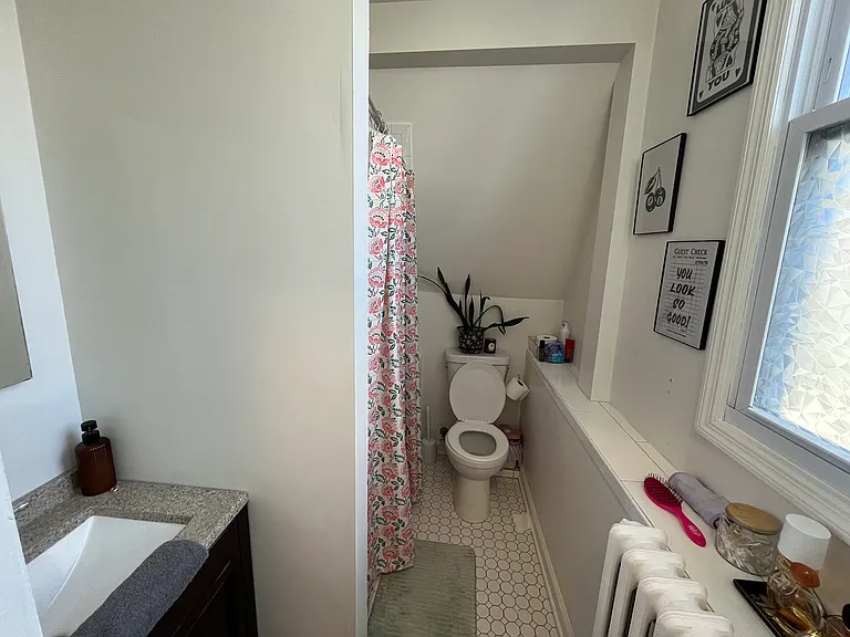 718 Madison Ave #6 — Photo 5