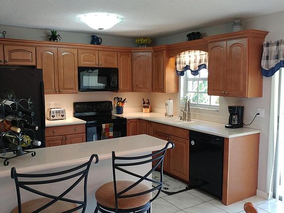 3rd image of 4298 Brandon Dr