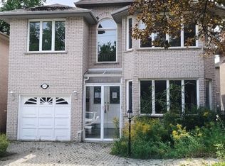 3022 Bayview Ave, Toronto, ON M2N 5L1