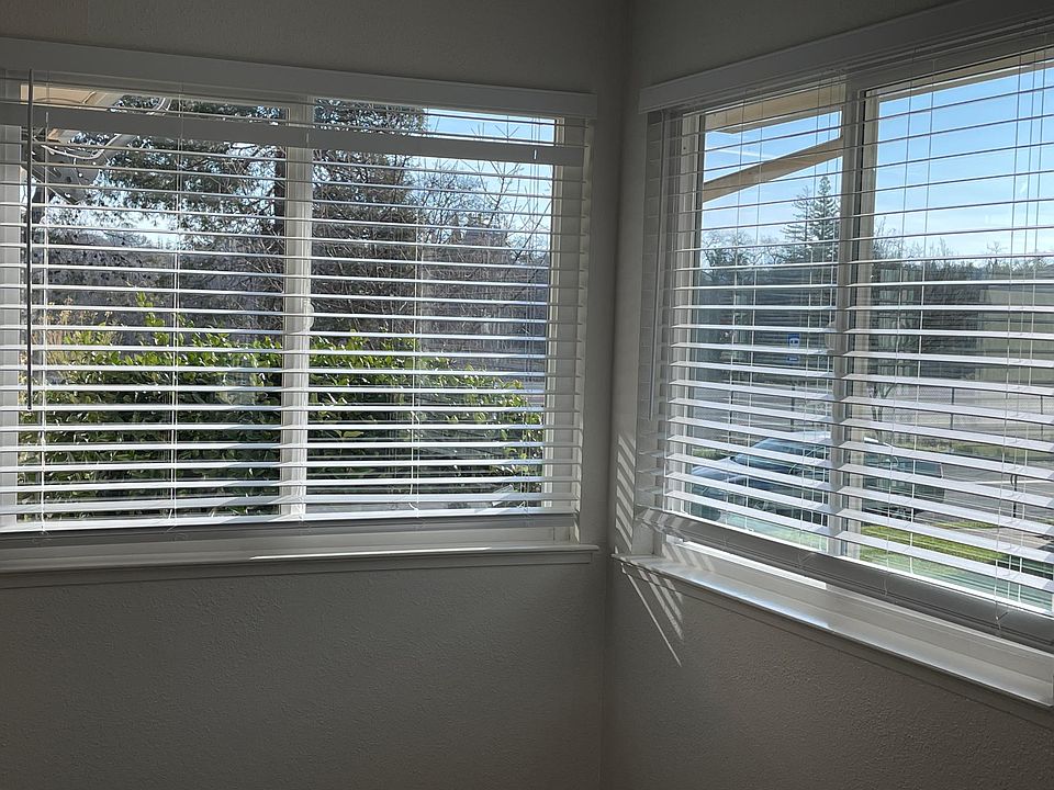 1st image of 3531 Town Ct APT 3