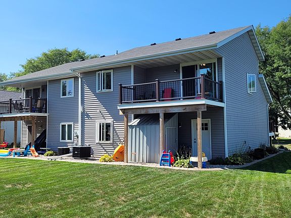 2nd image of 1575 Kuhle Dr #1575