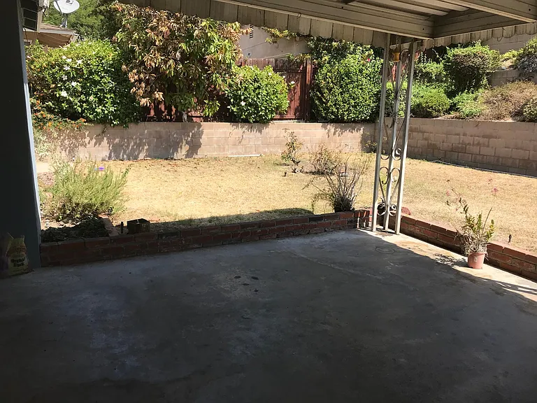 21313 Fountain Springs Rd — Photo 29