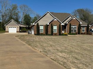 190 Savanna Dr, Killen, AL 35645