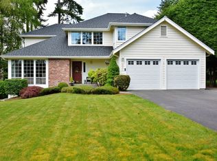 1556 NW Red Oaks Ct, Bremerton, WA 98311