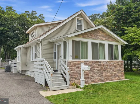 122 W Branch Ave, Clementon, NJ 08021