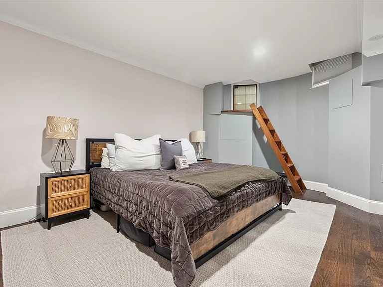 34 Lawrence St #2 — Photo 10