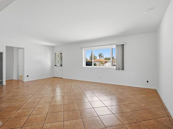 5th image of 4035 Del Mar Pl