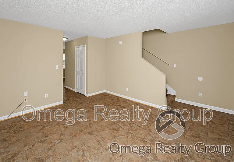 2109 Whetstone Ct — Photo 8