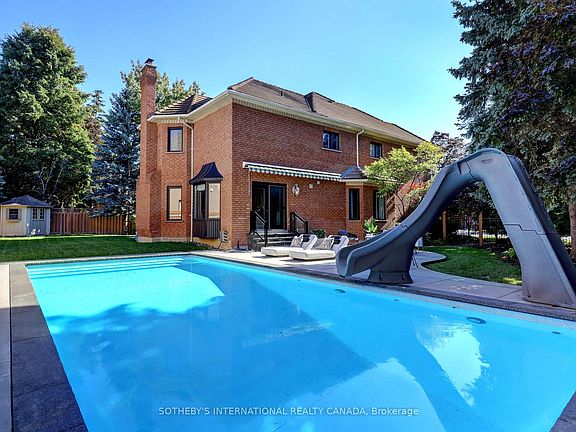 2nd image of 1939 Calgary Ct