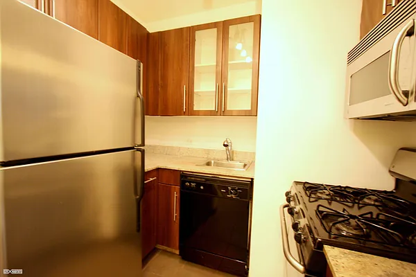 Sold by Citi Habitats | media 3