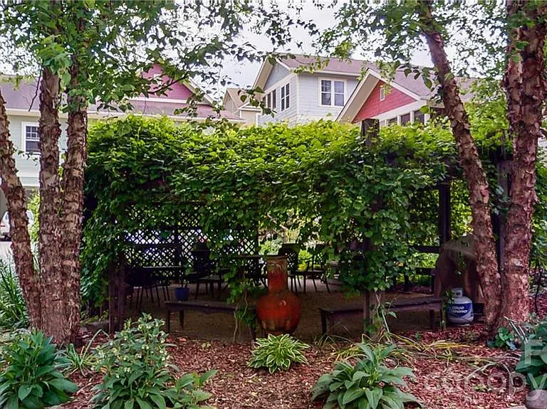 19 Sevan Ct — Photo 13