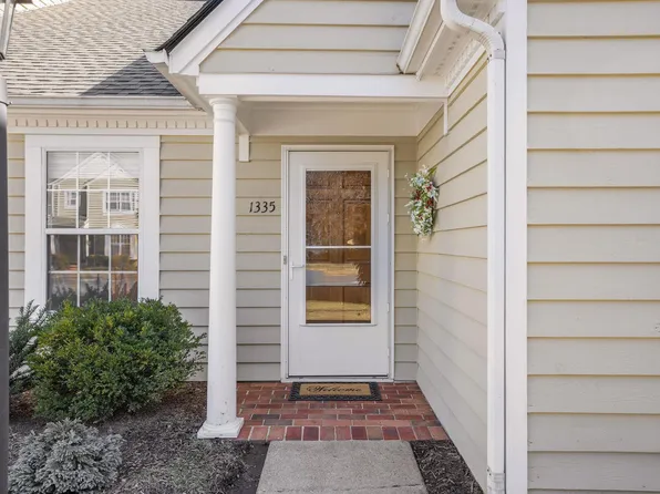 1335 Le Parc Ter, Charlottesville, VA 22901