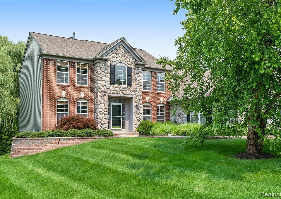 1st image of 4225 Newcastle Dr
