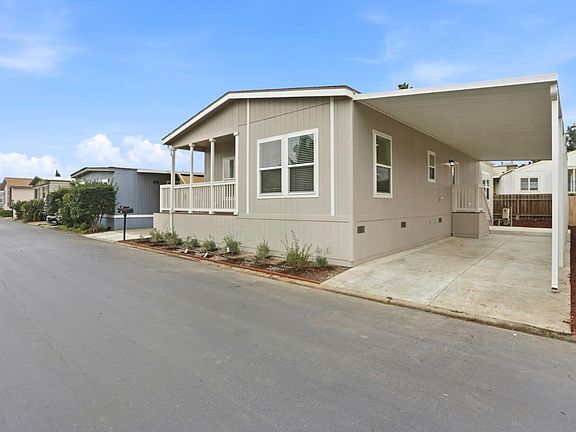 3rd image of 498 Summerland Dr #498