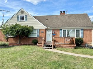 308 Canterbury Dr, Springfield, OH 45503