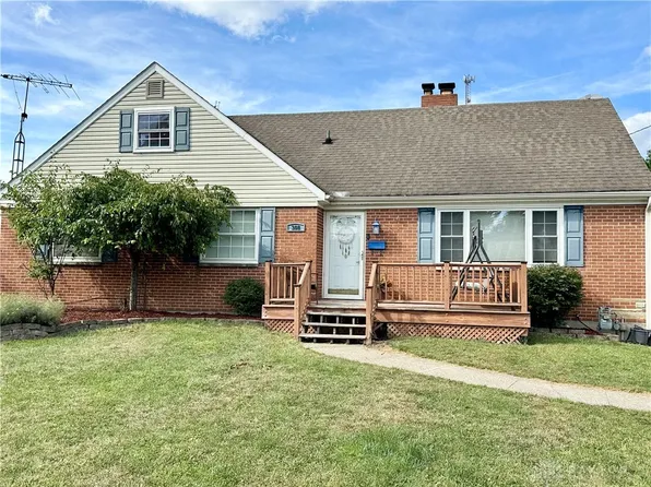 308 Canterbury Dr, Springfield, OH 45503
