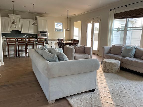 Open concept living room and kitchen design