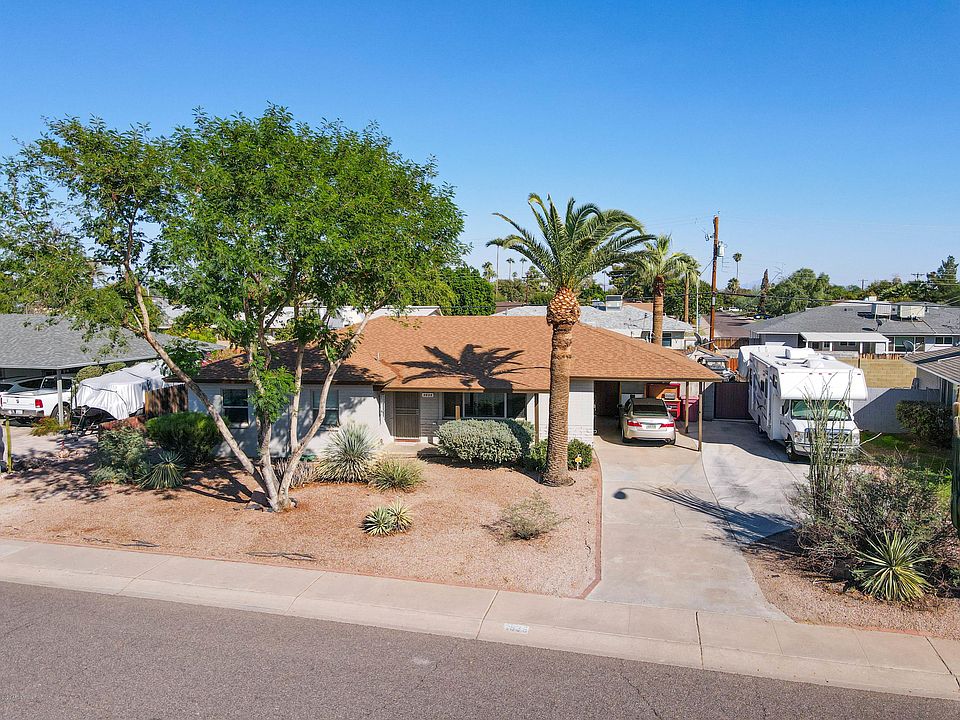 1st image of 2825 N 81st Way