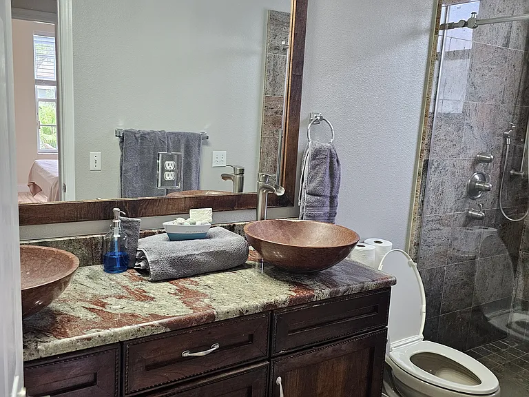 Riveredge Dr — Photo 4