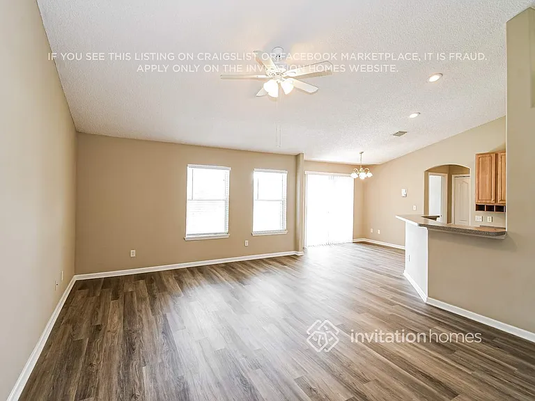 6886 Wall Springs Dr — Photo 3