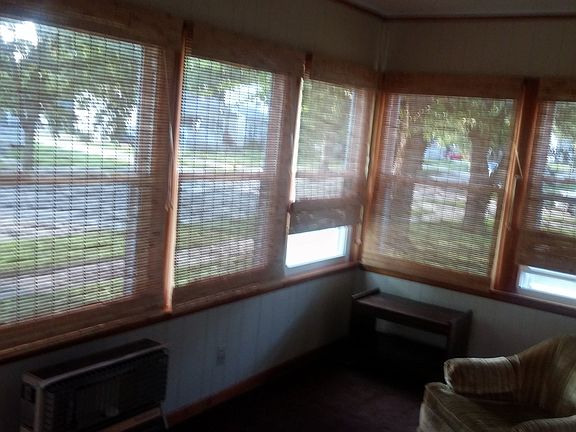 3rd image of 228 N Wilson Blvd