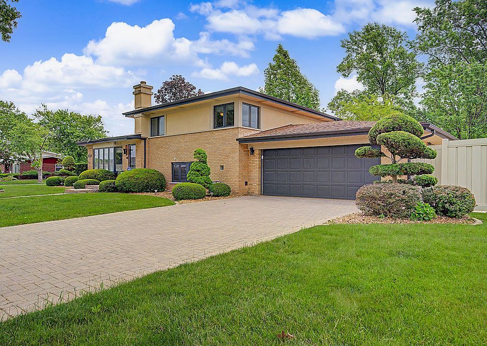 1st image of 222 S Mayfair Pl