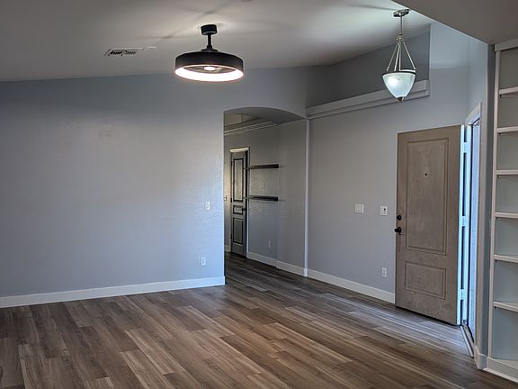 4th image of 2174 N Cintino Pl