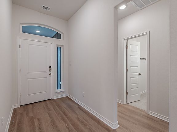 4th image of 3161 Tarleton Ct