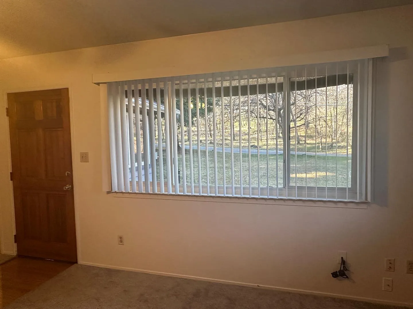 Charming Country Retreat Awaits You! — Photo 3