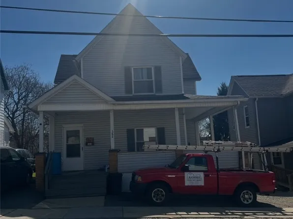 384 Meek St, Sharon, PA 16146