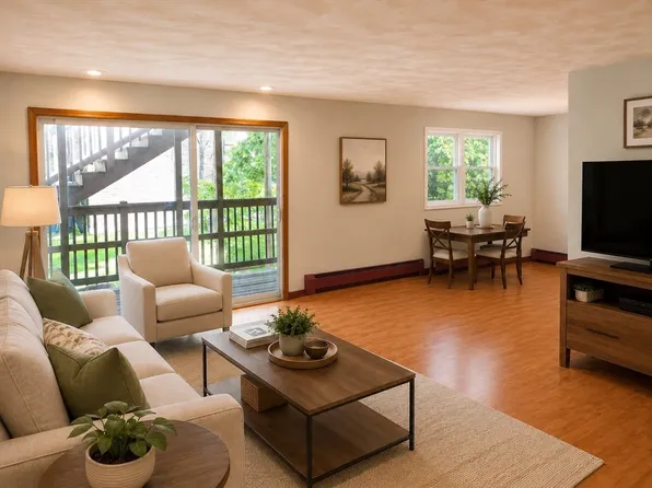 85 Farrwood Ave APT 4, North Andover, MA 01845