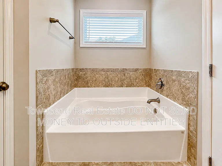 2513 Owlands Ct — Photo 14