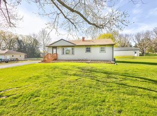 8521 Vicki Rd, Rockford, IL 61108