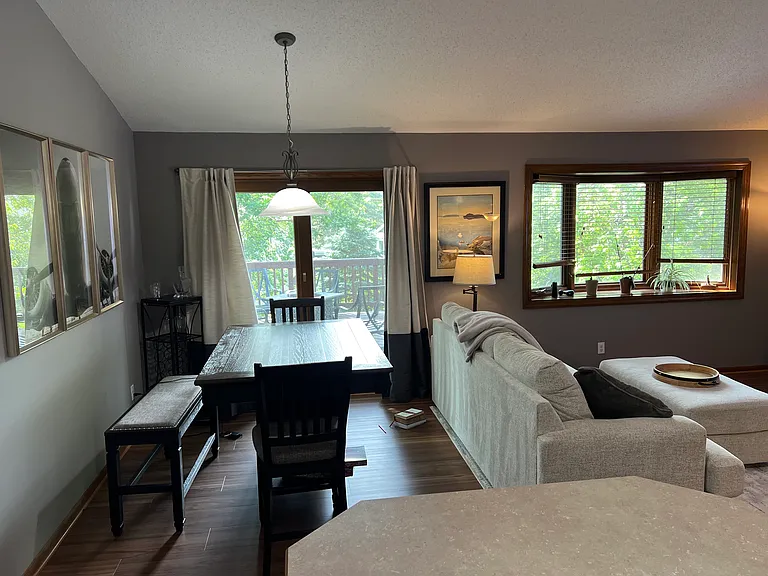 Eagle Crest Dr — Photo 5