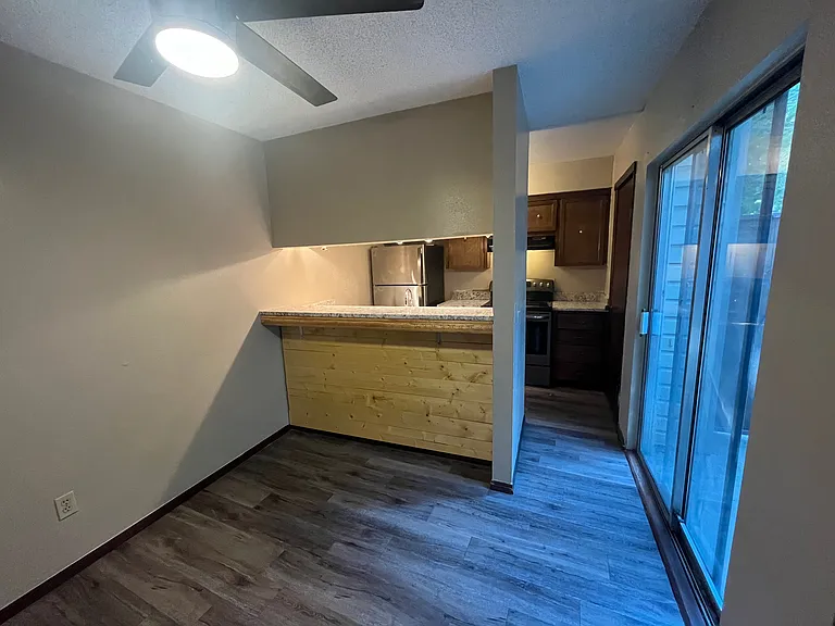822 Cardinal Creek Blvd — Photo 9