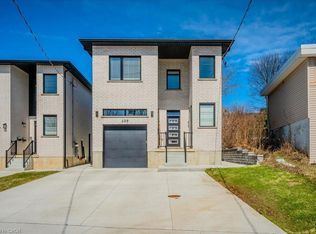 498 Karn St, Kitchener, ON N2M2C1