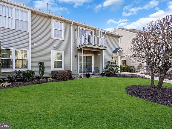 3rd image of 1508B Ralston Dr #B