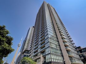 25 Capreol Ct