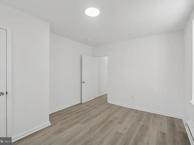 3827 Cambridge St #2 — Photo 3