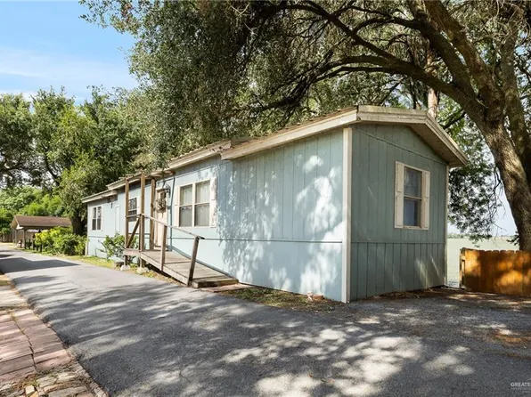 8406 Lago Vista Dr, Edcouch, TX 78538