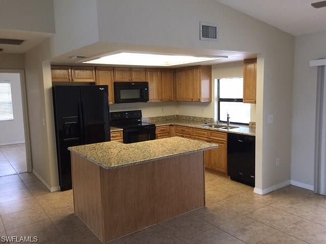 1st image of 2101 SW 41st St