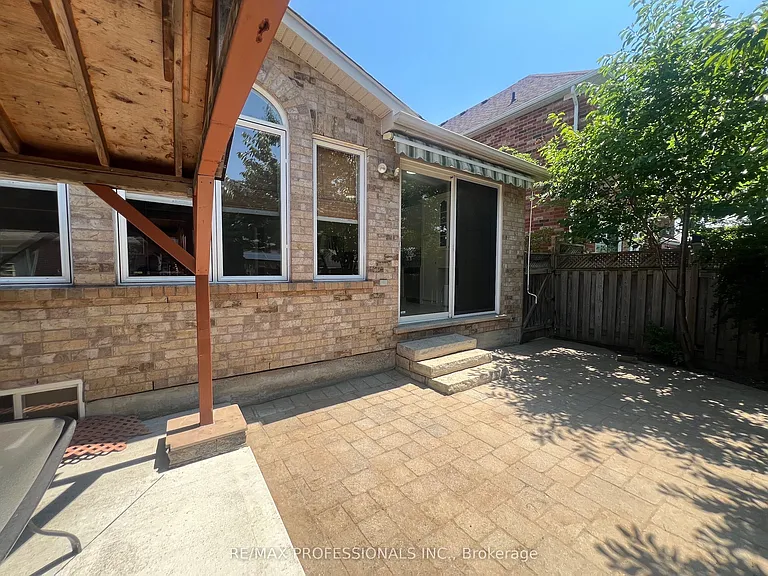 3895 Henrietta Way #MAIN — Photo 19